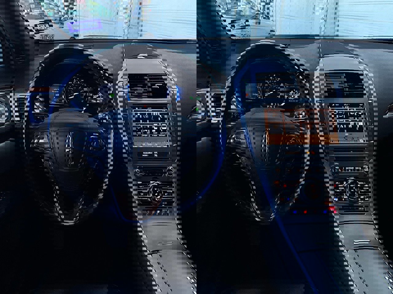 Used 2019 Lincoln MKZ Reserve w/ Luxury Package image 14