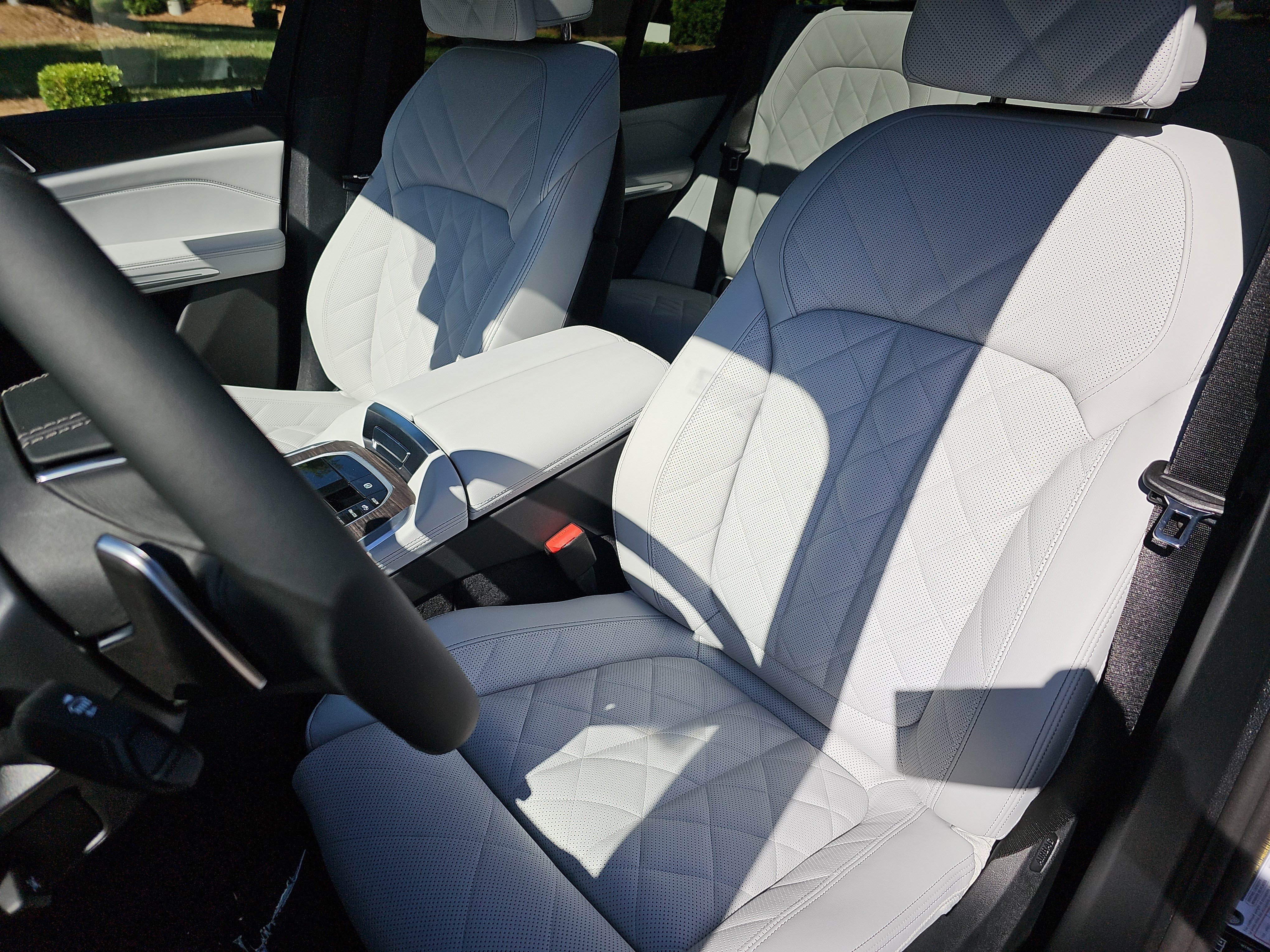 New 2026 BMW X5 xDrive40i w/ Climate Comfort Package image 17