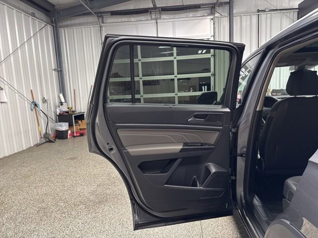 Used 2021 Volkswagen Atlas SEL Premium AWD/4WD image 17
