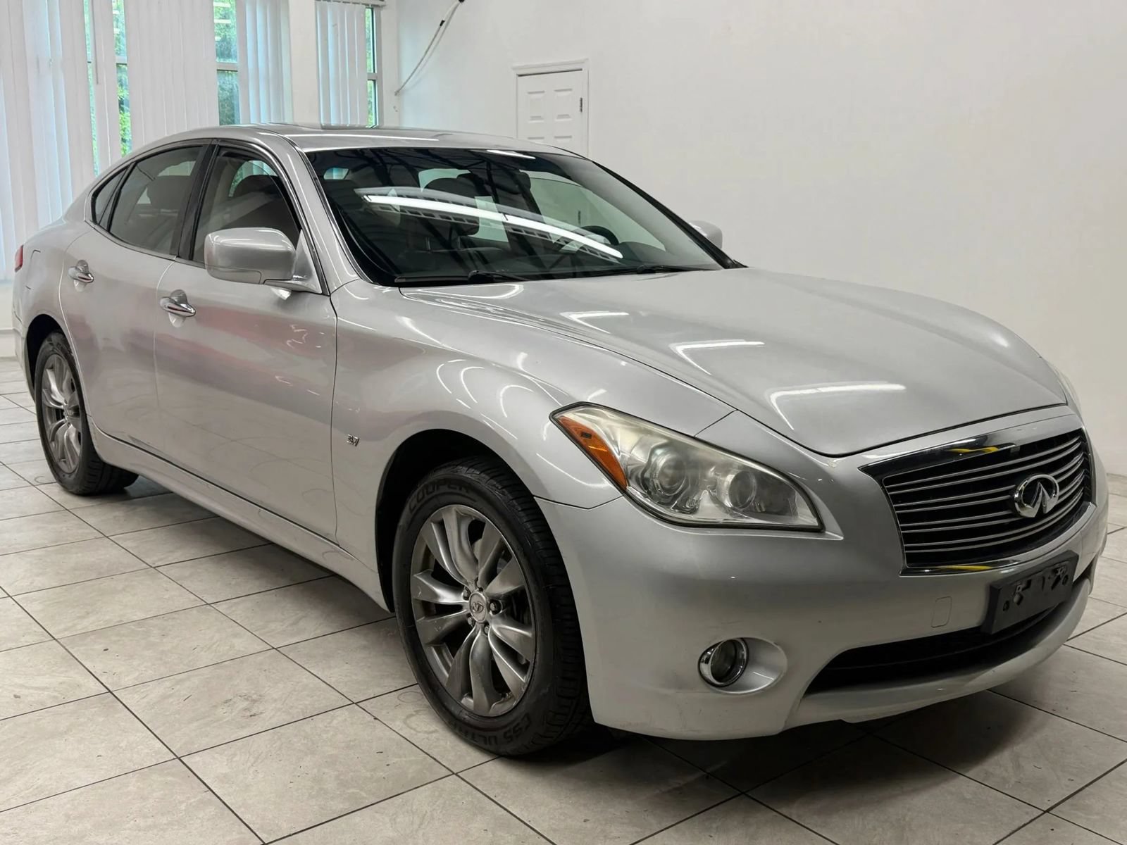 Used 2014 INFINITI Q70 3.7 w/ Premium Package AWD/4WD image 1