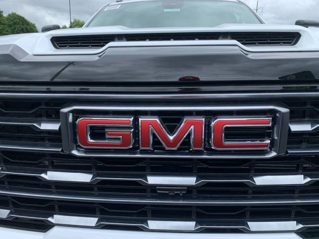 New 2025 GMC Sierra 2500 AT4 w/ AT4 Premium Plus Package image 10