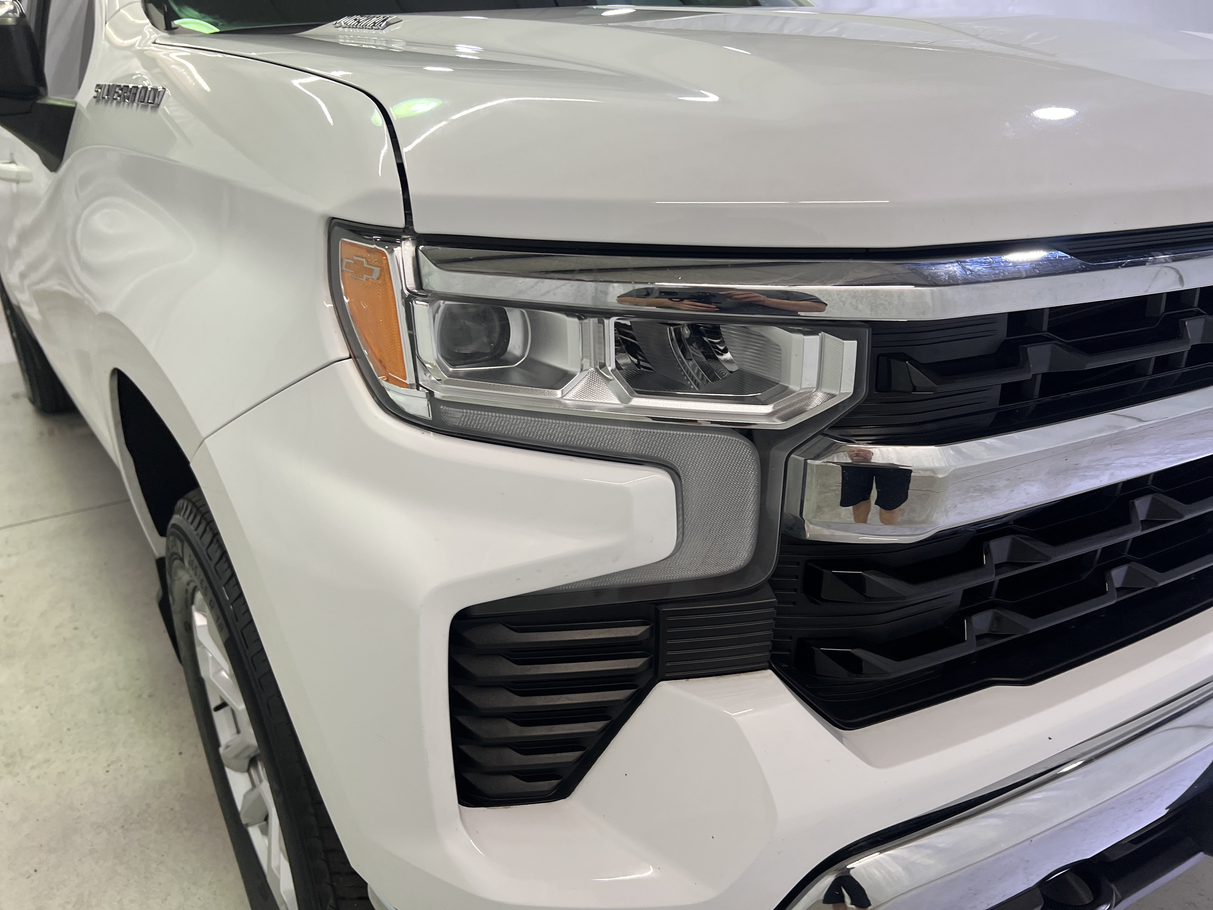 Certified 2023 Chevrolet Silverado 1500 LT AWD/4WD image 5