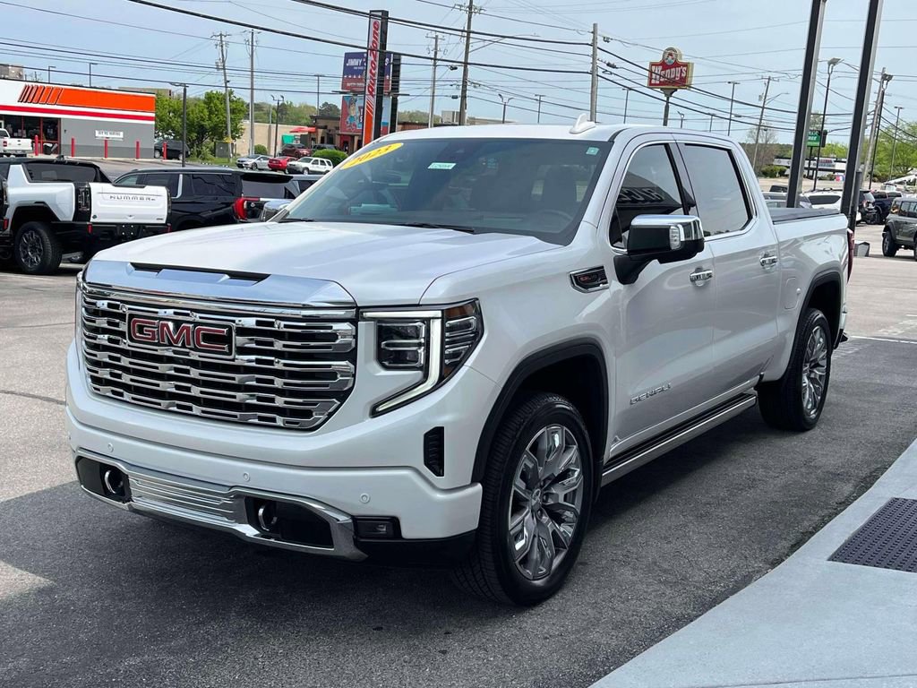 Used 2023 GMC Sierra 1500 Denali w/ Denali Reserve Package AWD/4WD image 7
