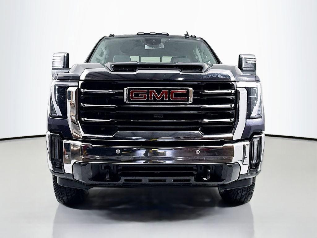 Used 2024 GMC Sierra 3500 SLT w/ SLT Convenience Package image 2