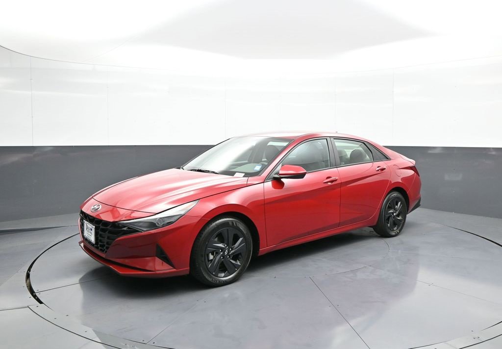 Certified 2021 Hyundai Elantra SEL image 10