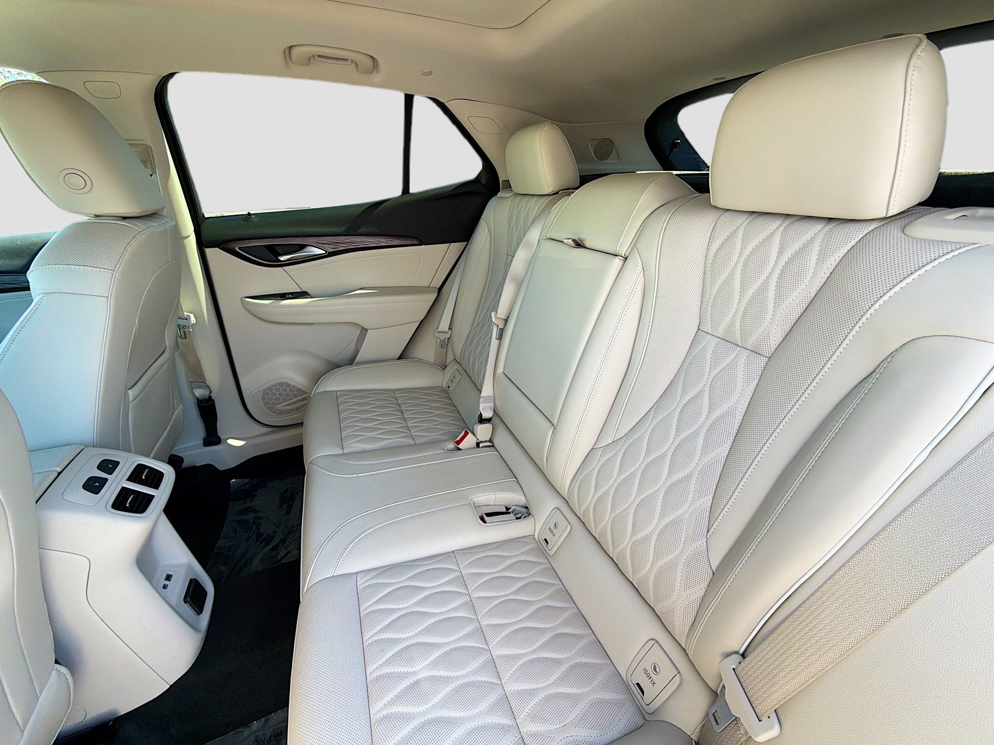 Used 2023 Buick Envision Avenir image 21