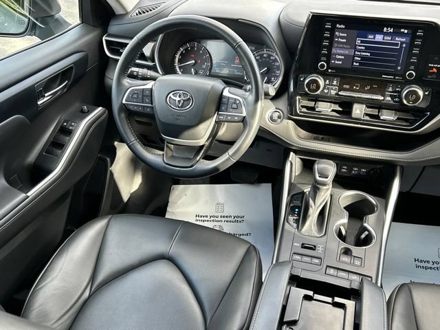Used 2022 Toyota Highlander XLE AWD/4WD image 62