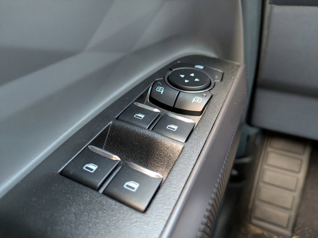 New 2025 Ford Maverick XL image 23