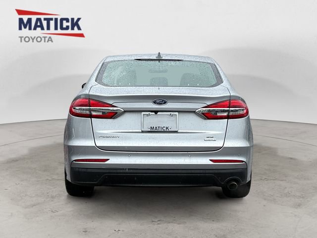 Used 2020 Ford Fusion SE image 6