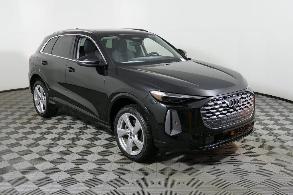 Used 2025 Audi Q5 Premium Plus w/ Premium Plus image 1