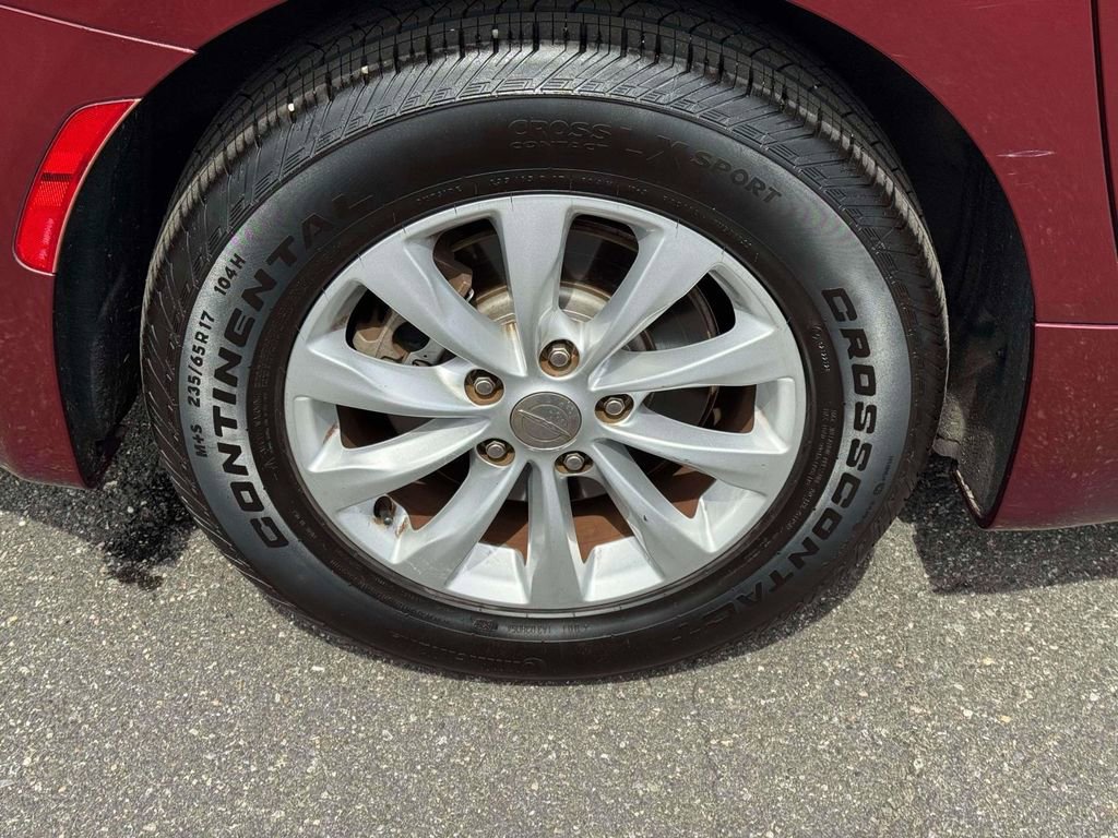 Used 2018 Chrysler Pacifica Touring-L Plus w/ Advanced Safetytec Group image 11