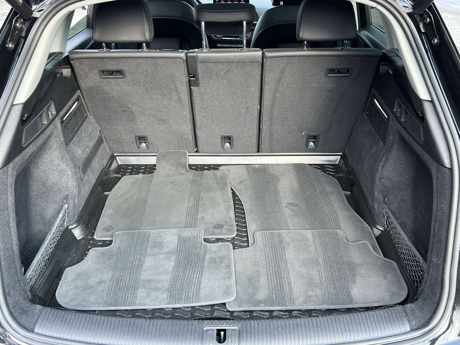 Used 2023 Audi Q5 2.0T Premium w/ Convenience Package image 24