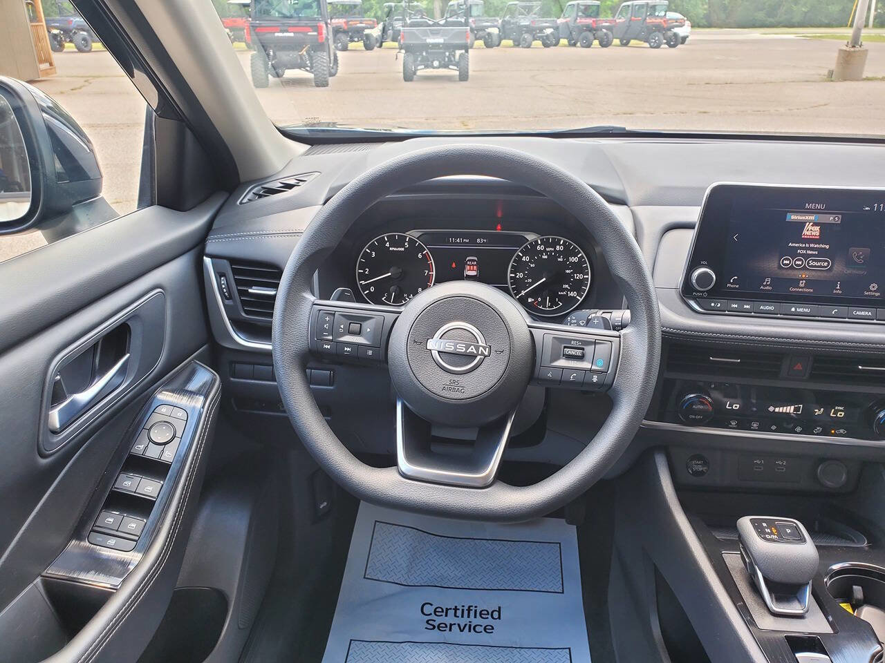 Used 2024 Nissan Rogue SV image 13