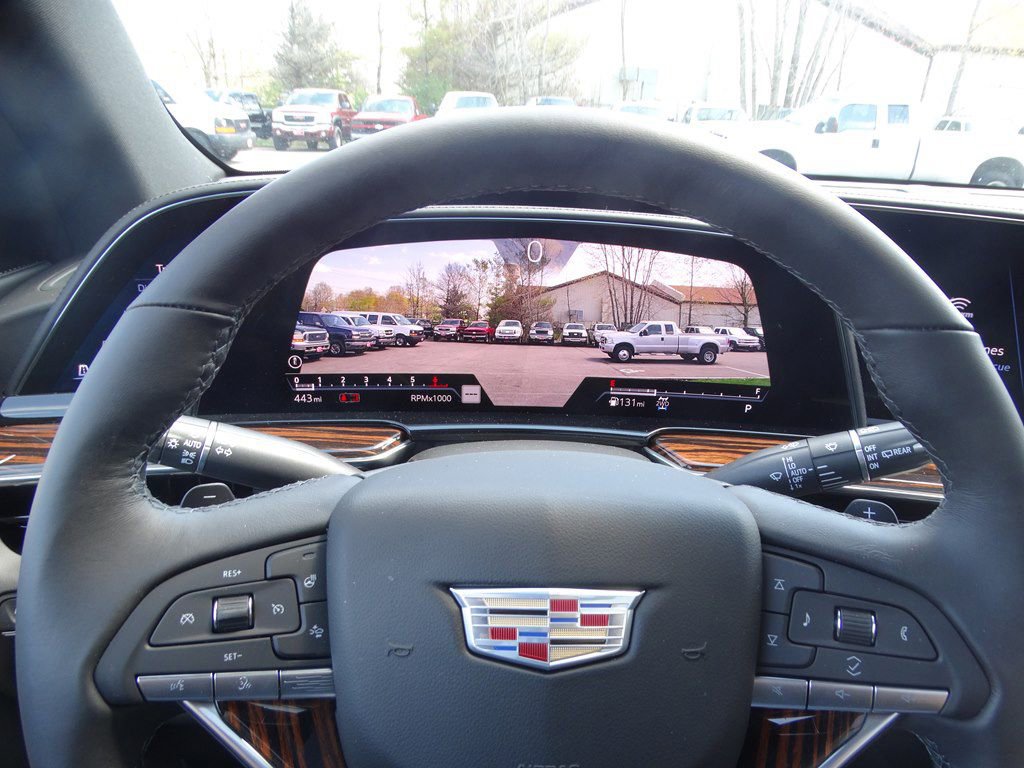 Used 2021 Cadillac Escalade Premium Luxury image 17