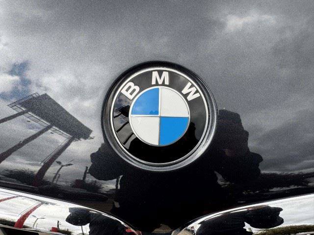 Used 2021 BMW X5 xDrive40i w/ Premium Package AWD/4WD image 12