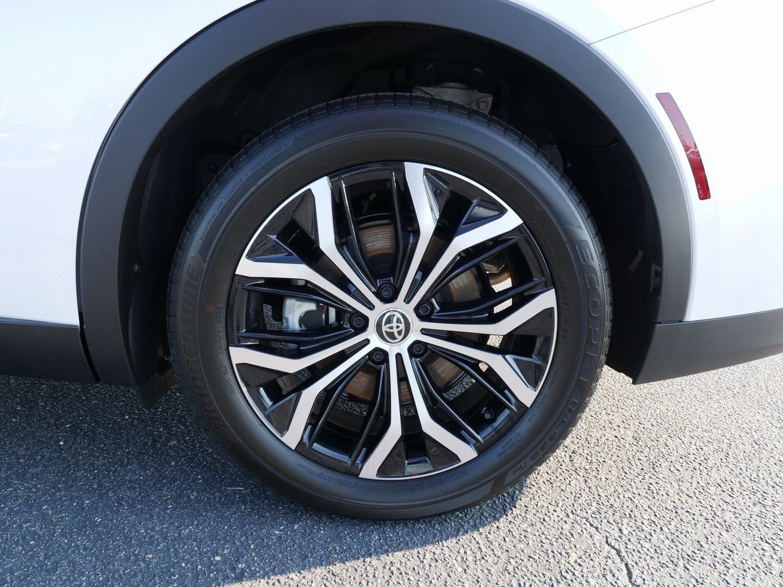 Used 2026 Toyota Crown XLE image 12