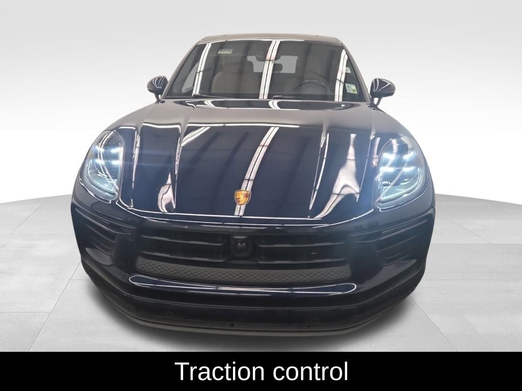 Used 2023 Porsche Macan image 9