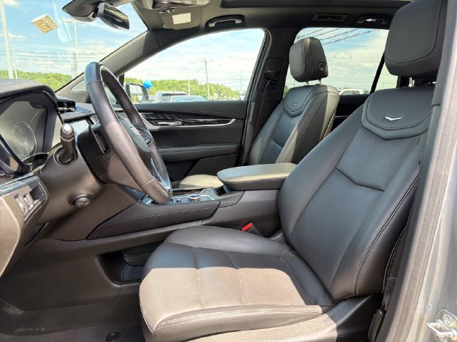 Used 2024 Cadillac XT6 Premium Luxury AWD/4WD image 19