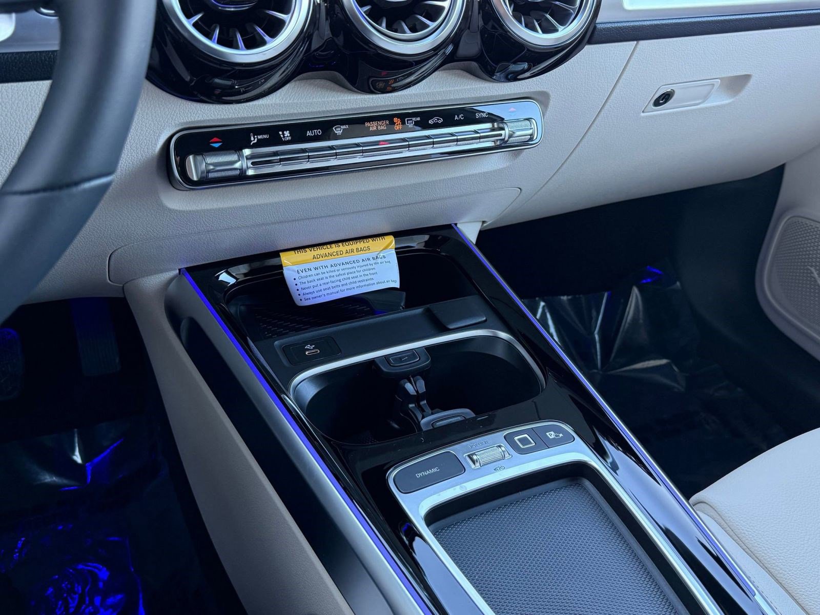 New 2026 Mercedes-Benz GLB 250 4MATIC image 31