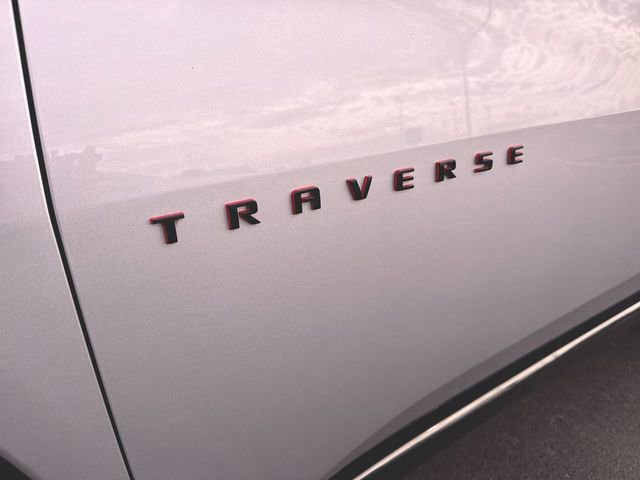 Used 2021 Chevrolet Traverse Premier w/ Redline Edition AWD/4WD image 32