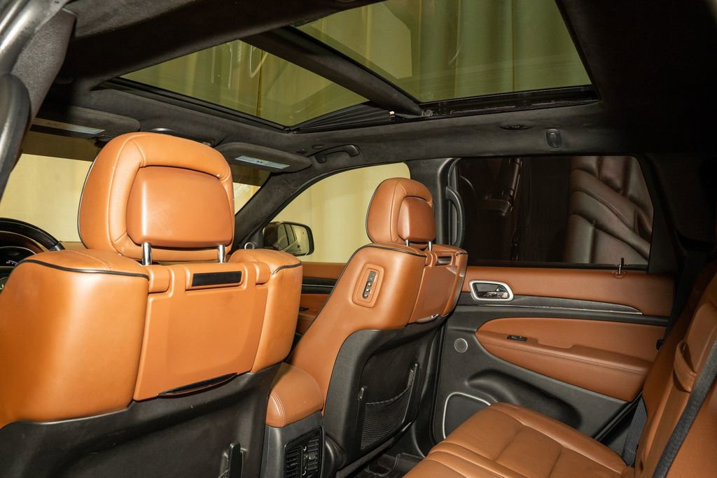 Used 2018 Jeep Grand Cherokee Summit w/ Platinum Series Group image 11