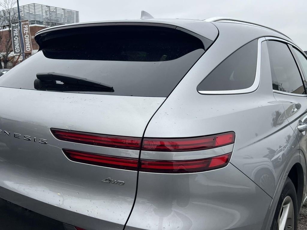 Used 2026 Genesis GV70 2.5T Advanced image 9