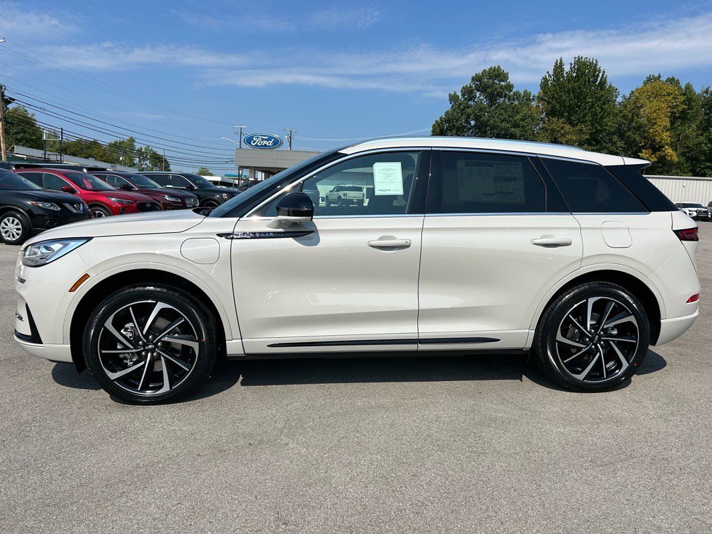 Used 2024 Lincoln Corsair Grand Touring w/ Equipment Group 301A image 10