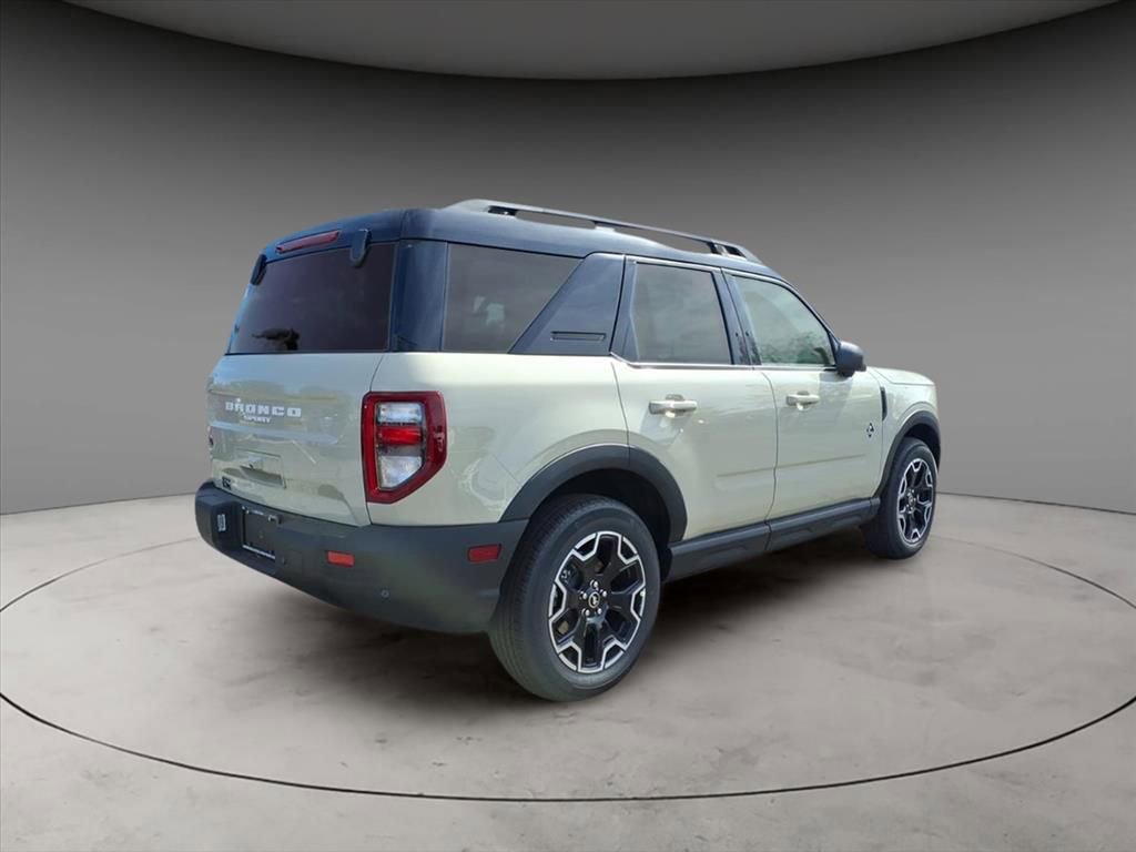 New 2025 Ford Bronco Sport Outer Banks w/ Outer Banks Tech Package+ AWD/4WD image 8