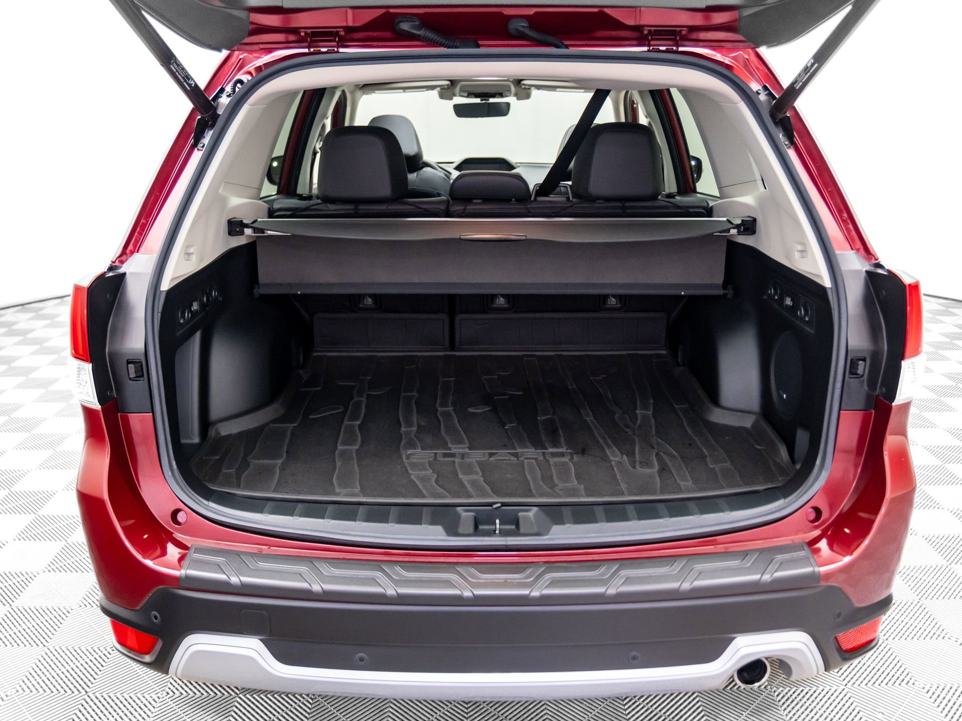 Used 2019 Subaru Forester Touring image 32