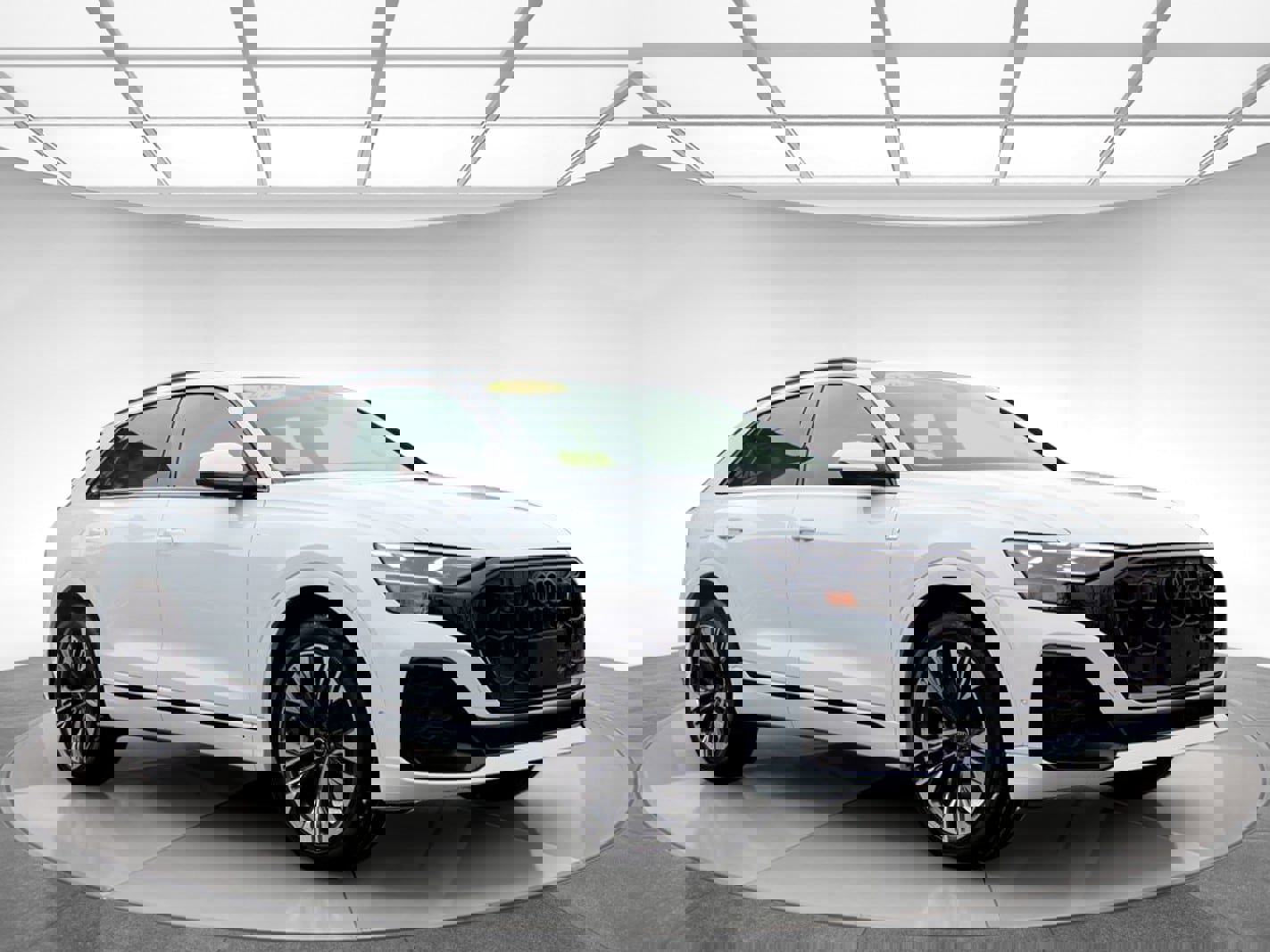 Used 2025 Audi Q8 Prestige w/ Prestige Package image 3