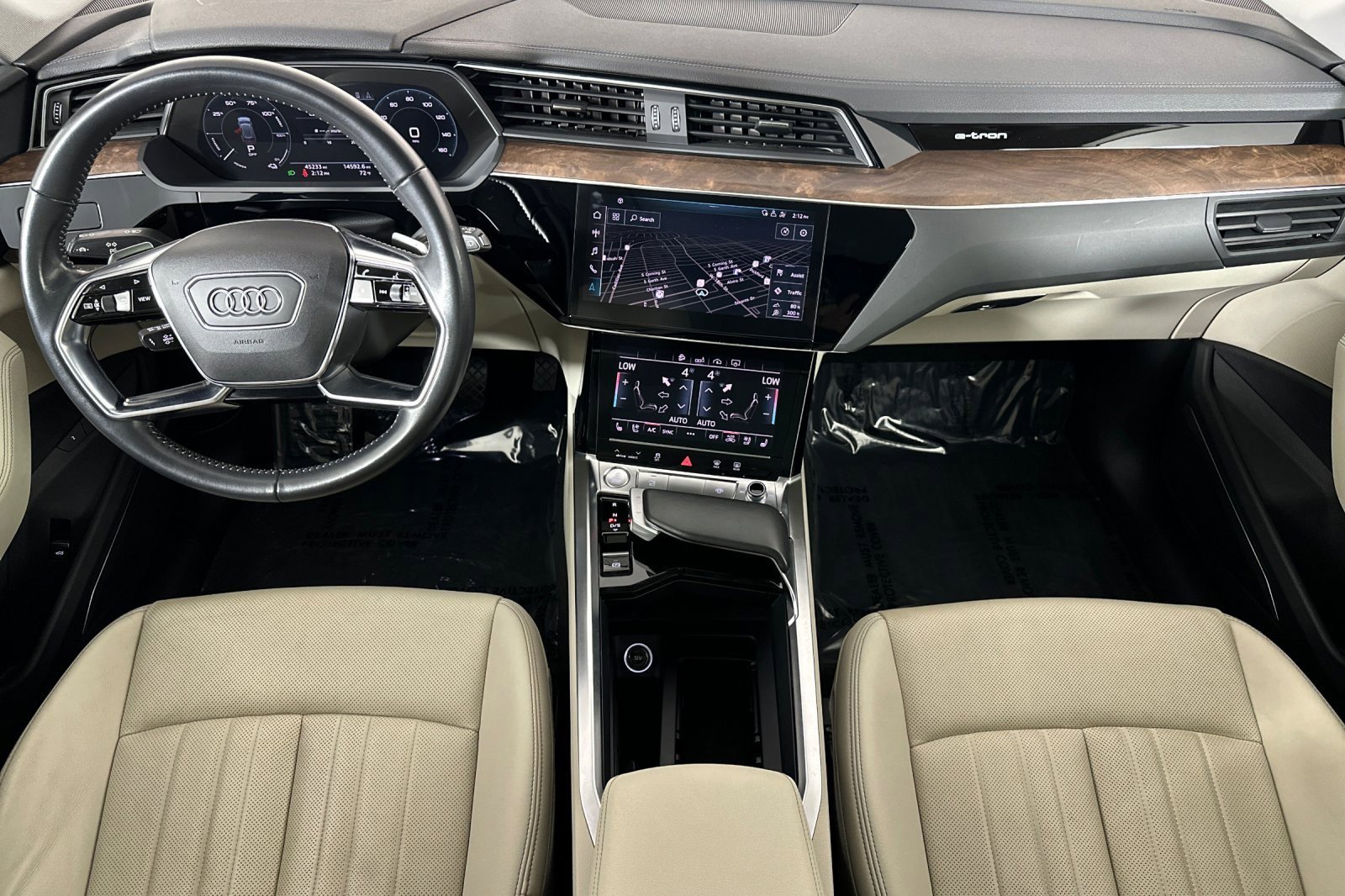 Used 2019 Audi e-tron Premium Plus image 12