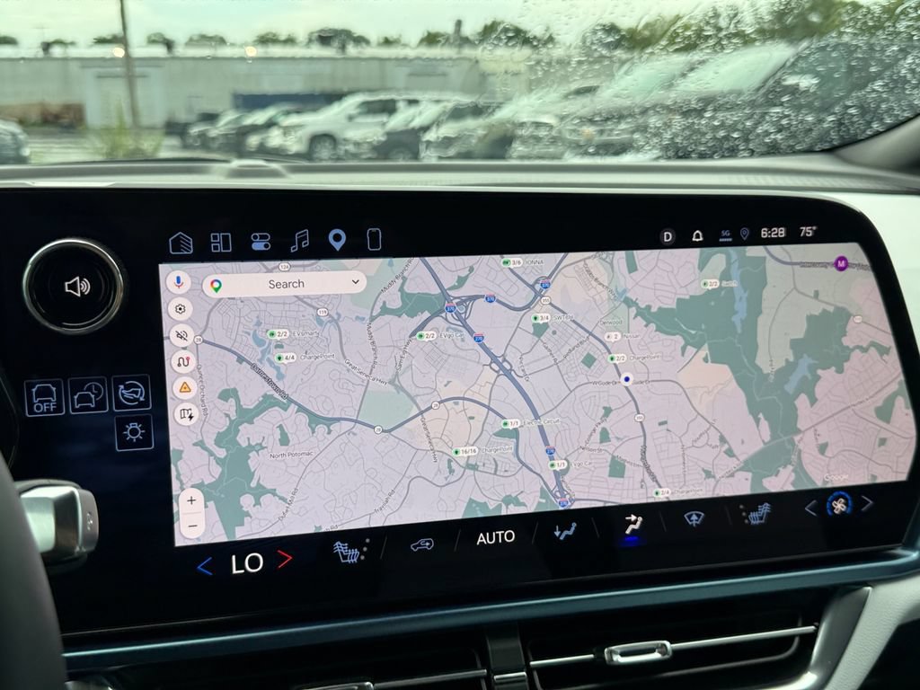 New 2026 Chevrolet Equinox EV LT AWD/4WD image 16