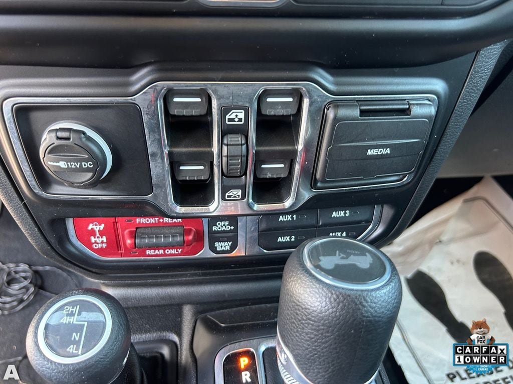 Used 2022 Jeep Wrangler Unlimited Rubicon AWD/4WD image 25
