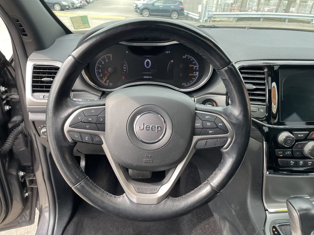 Certified 2020 Jeep Grand Cherokee Altitude AWD/4WD image 16