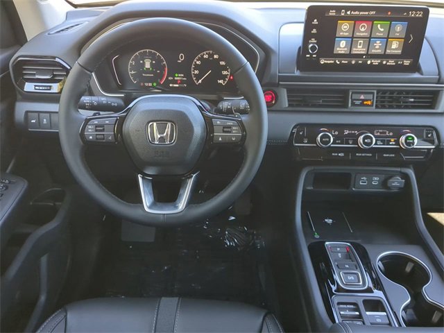 New 2025 Honda Pilot Touring image 15