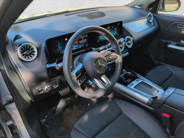 Certified 2025 Mercedes-Benz GLA 35 AMG 4MATIC w/ Exclusive Trim Package image 10