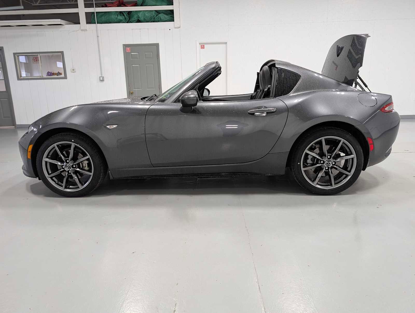 Used 2019 MAZDA MX-5 Miata RF Grand Touring image 13