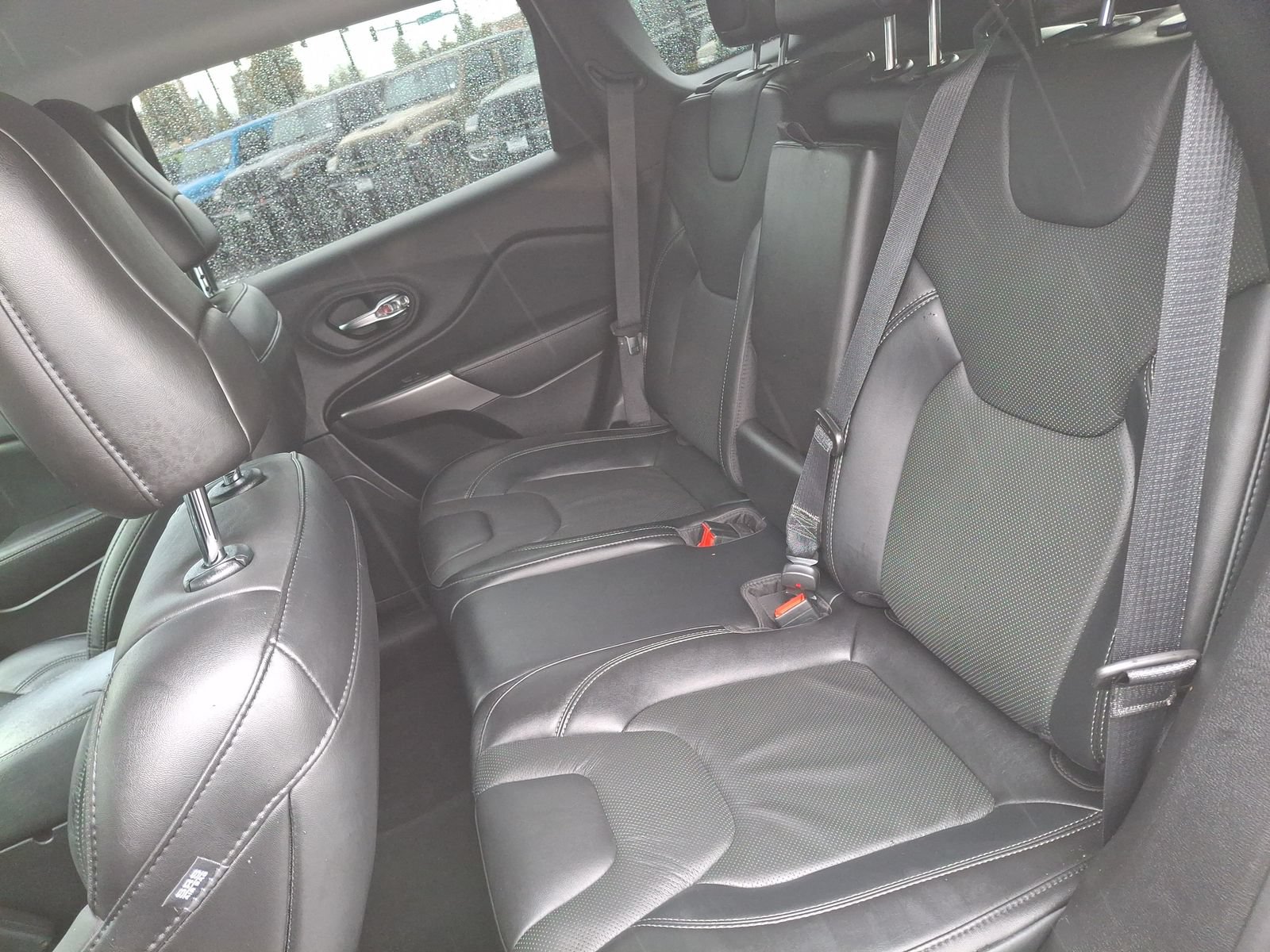Certified 2021 Jeep Cherokee Latitude Lux w/ Comfort/Convenience Group AWD/4WD image 11