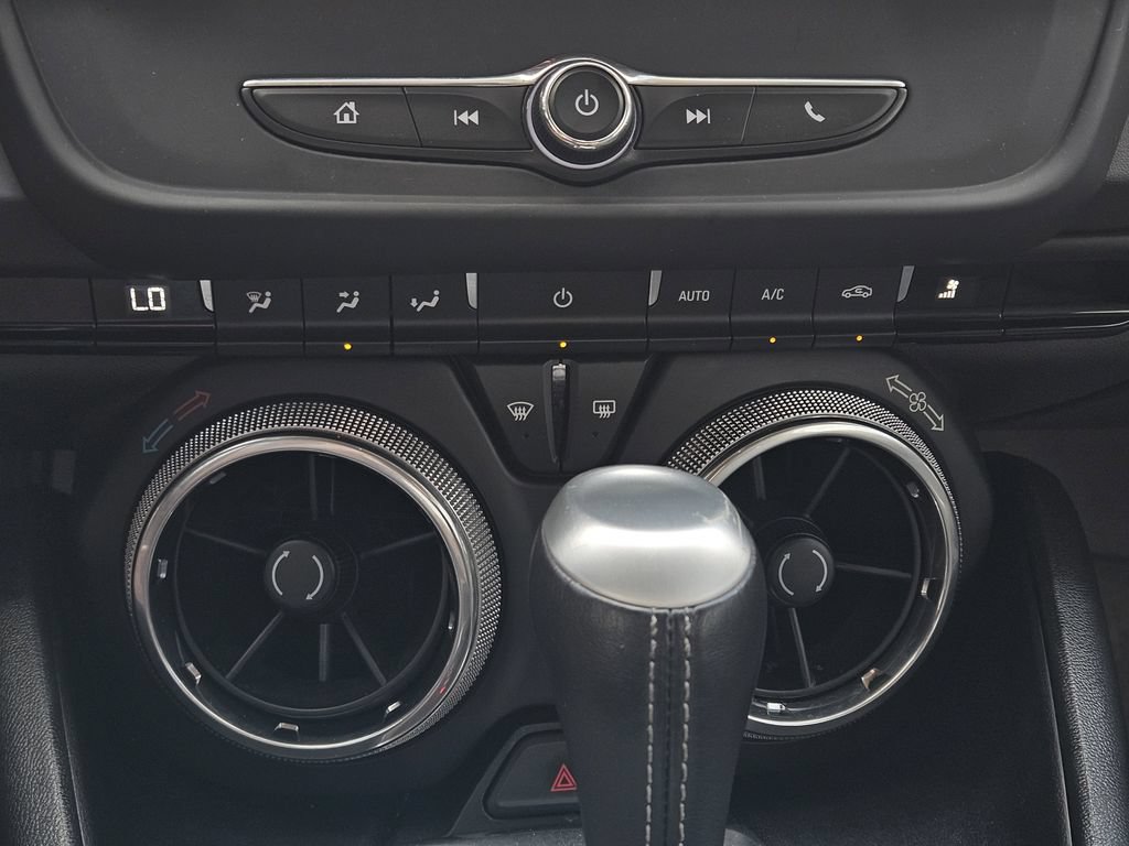 Used 2023 Chevrolet Camaro LT RWD image 18