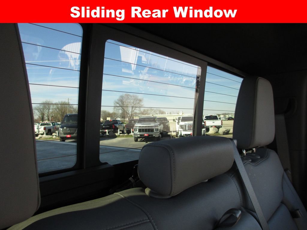 Used 2024 GMC Sierra 2500 SLT w/ SLT Premium Package image 27