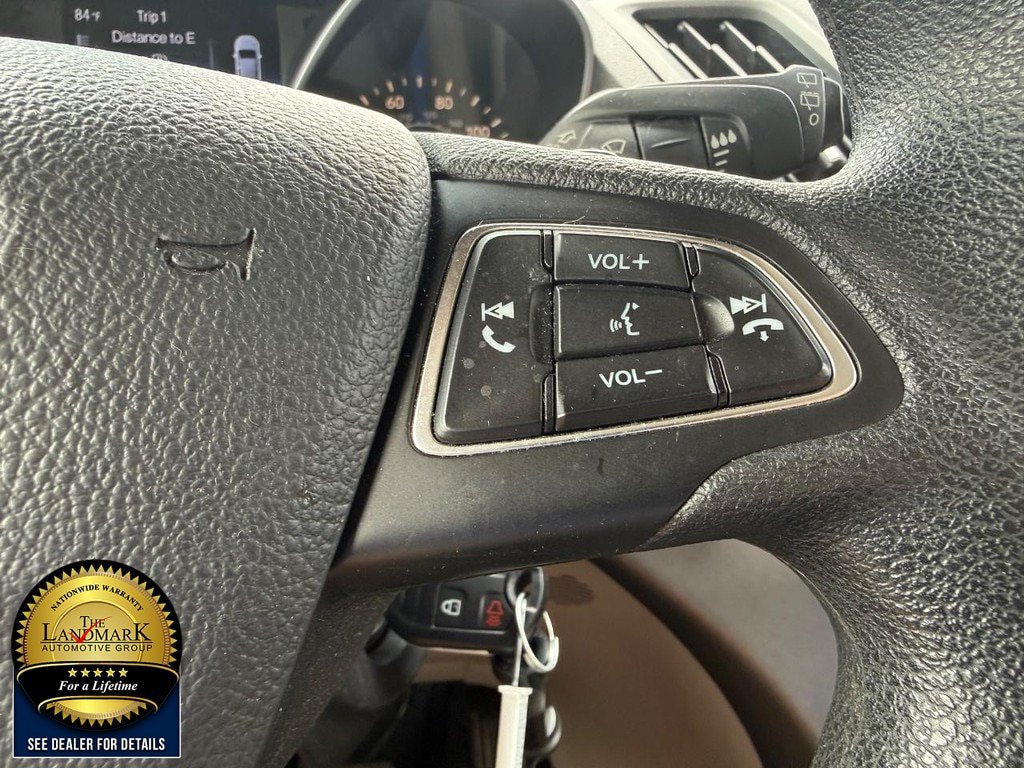 Used 2017 Ford Escape SE w/ Equipment Group 201A FWD image 11