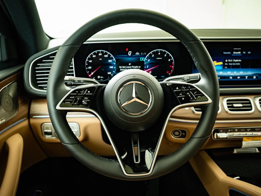 New 2026 Mercedes-Benz GLS 450 4MATIC image 41