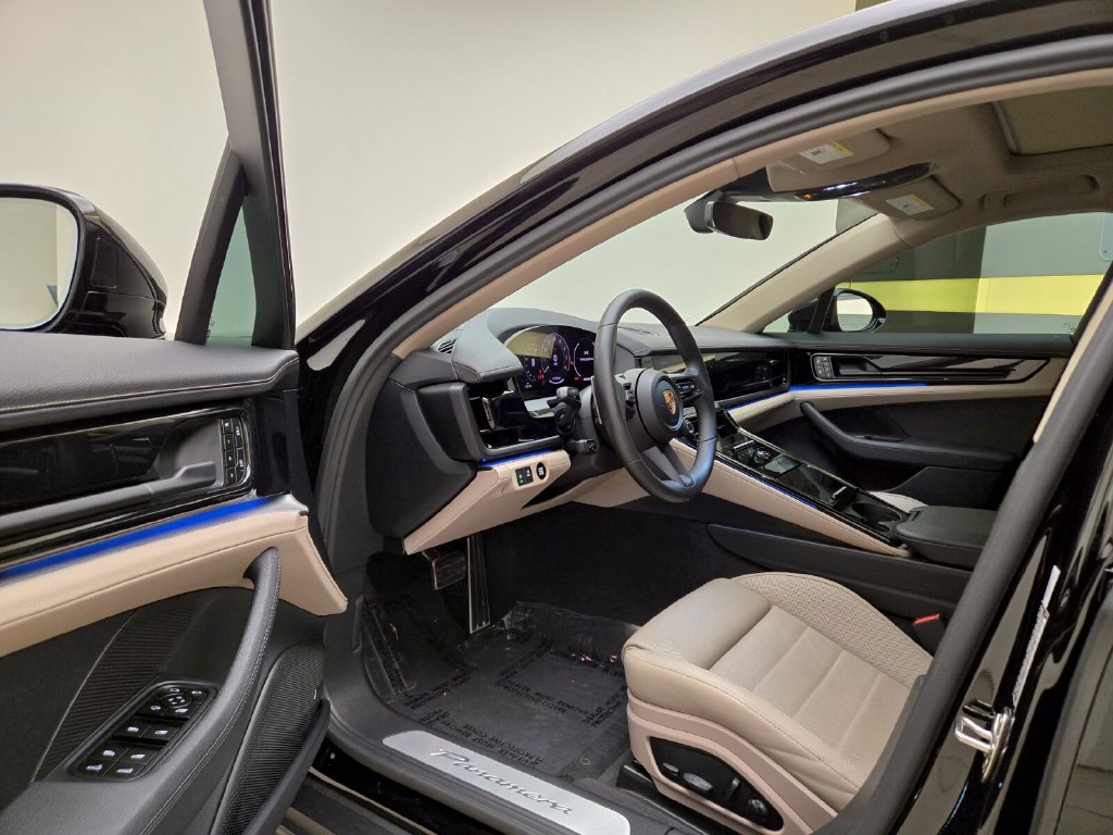 Used 2025 Porsche Panamera 4 AWD/4WD image 16
