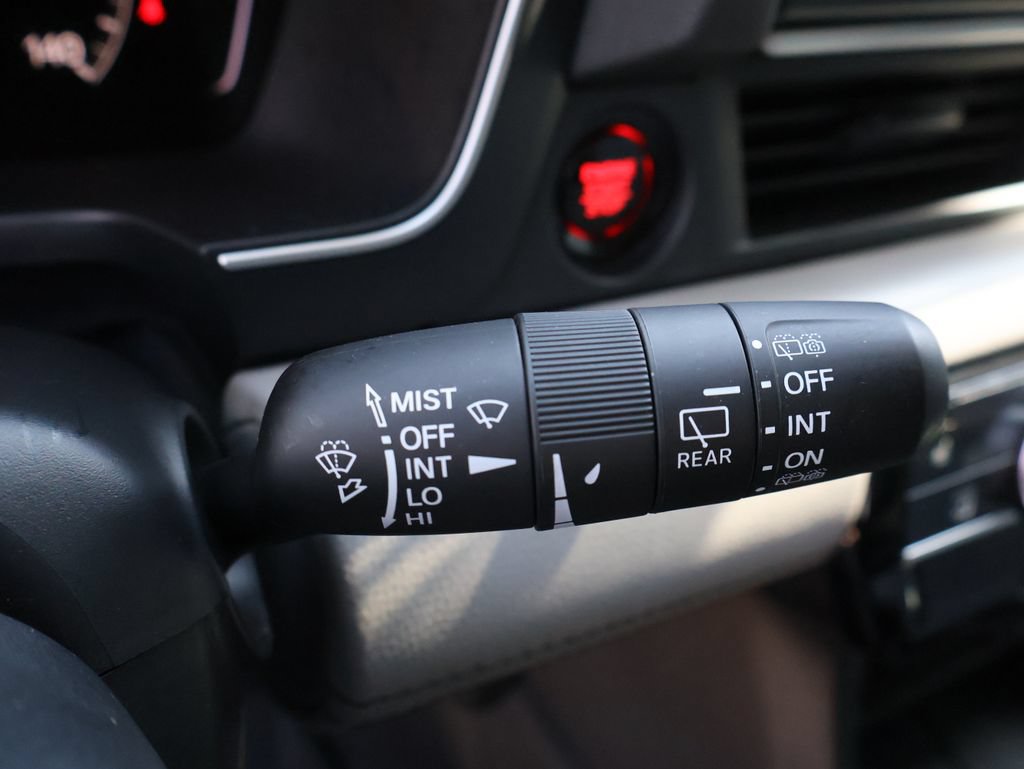 Used 2025 Honda Pilot EX-L image 42