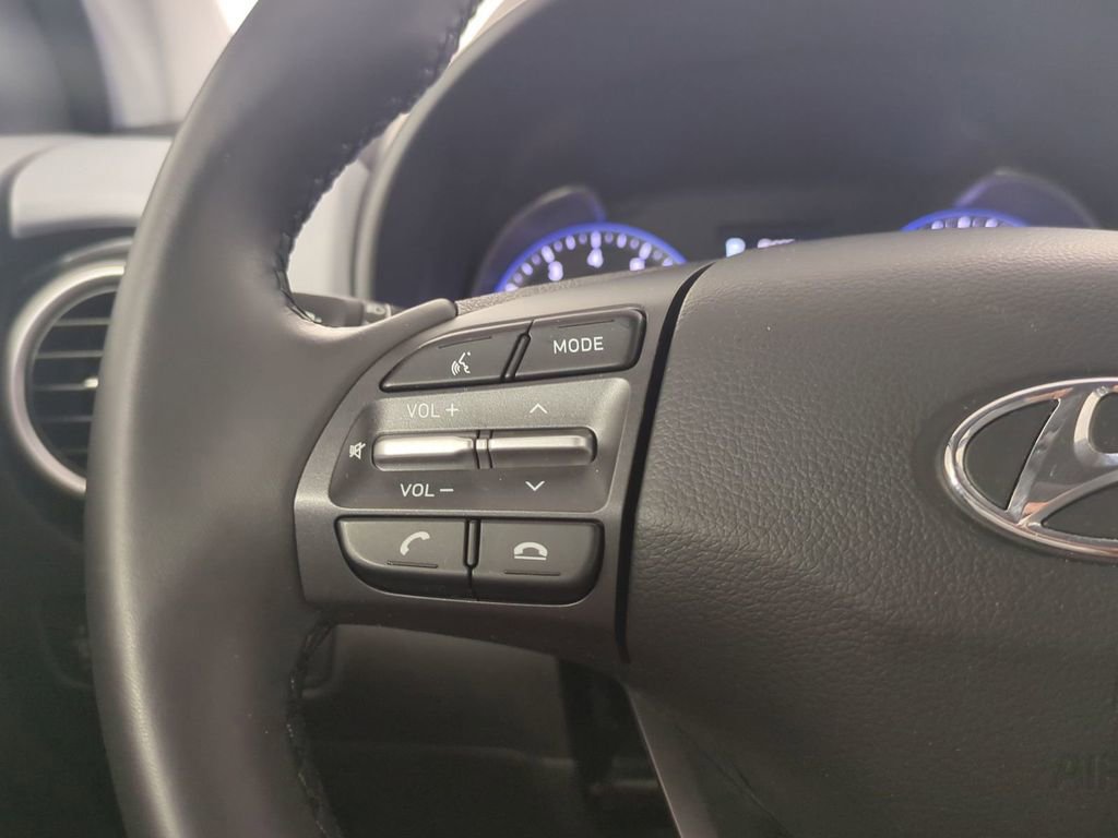 Used 2021 Hyundai Kona Ultimate FWD image 32