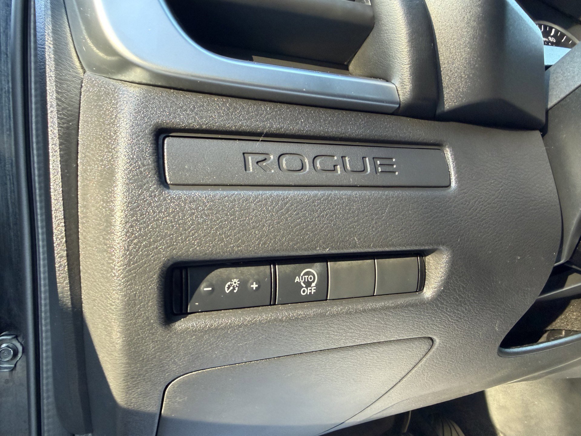Certified 2023 Nissan Rogue S image 10