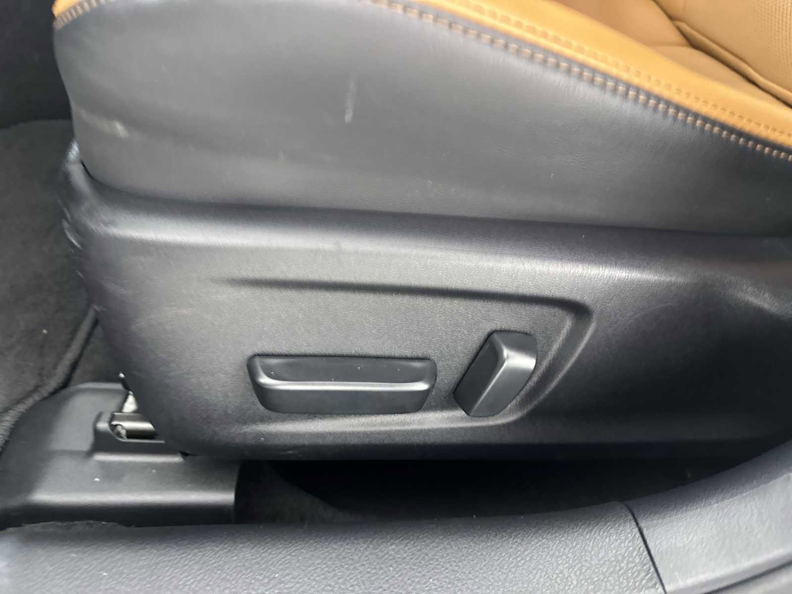 Used 2024 Lexus IS 300 w/ Comfort Package image 12