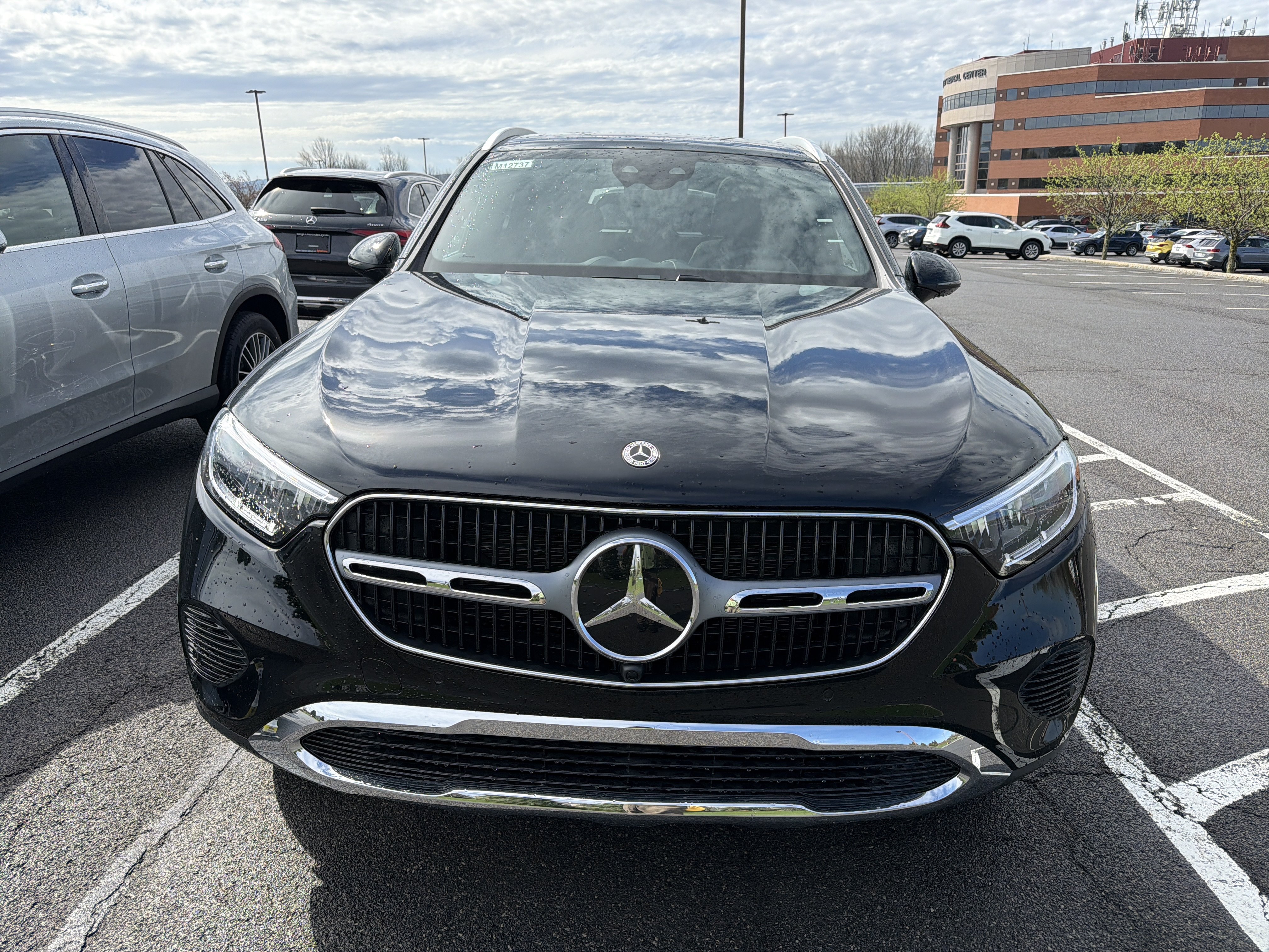 Used 2026 Mercedes-Benz GLC 300 4MATIC image 3