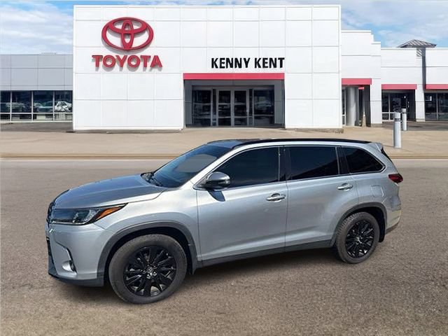 Used 2019 Toyota Highlander SE