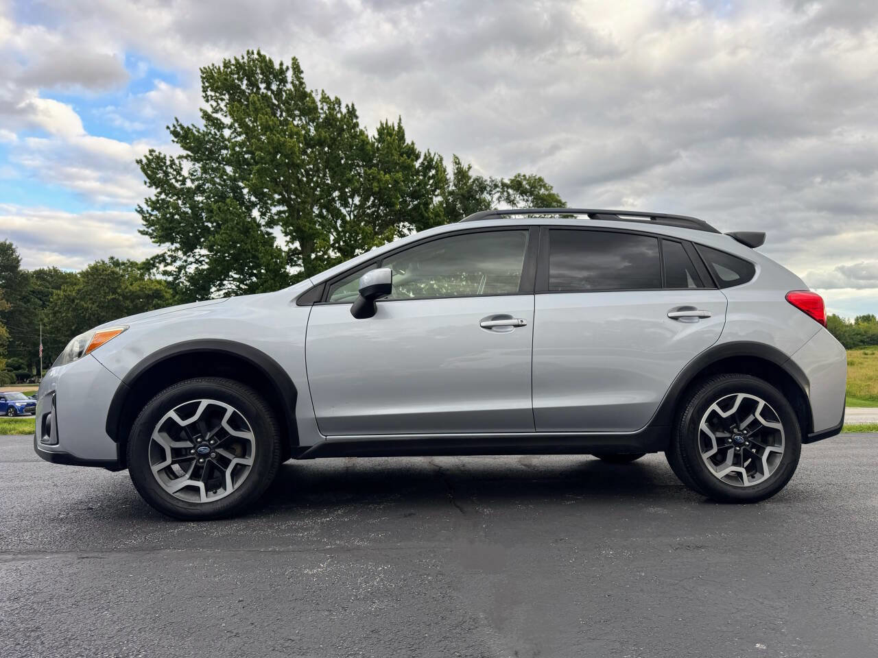 Used 2016 Subaru Crosstrek 2.0i Premium image 1